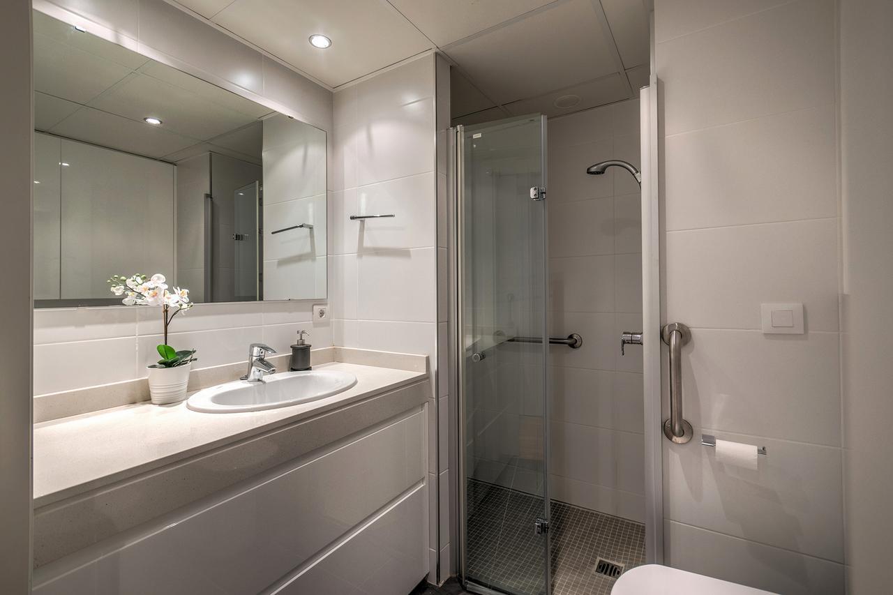 Beds & Breaks Nyman Apartment Валенсия Екстериор снимка
